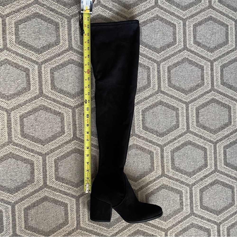 LIKE NEW! Vero Cuoio Thigh High Faux Suede Boots